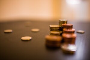 Read more about the article Skąd się biorą i ile wynoszą ceny energii dla Twojej firmy?