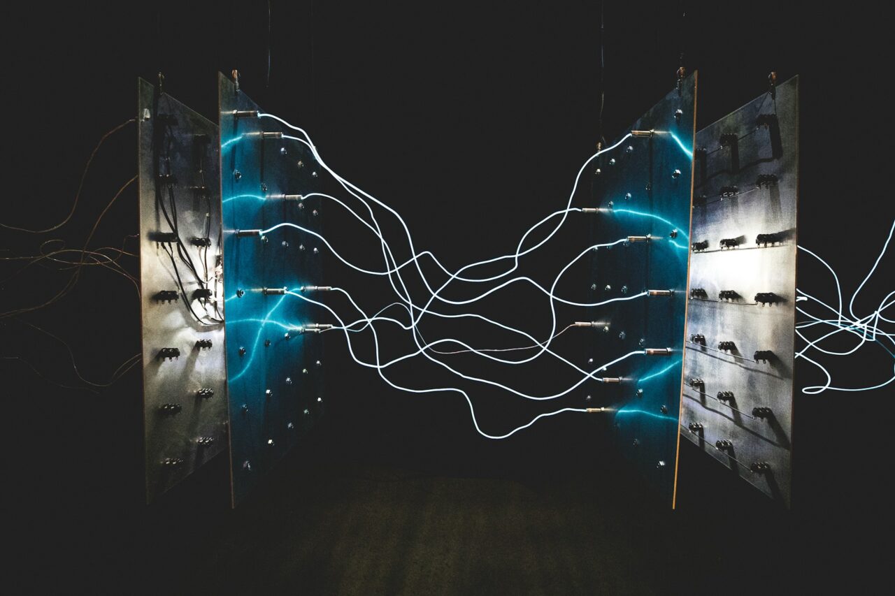 Read more about the article Koniec tarcz mrożących ceny energii, spodziewaj się wyższych faktur